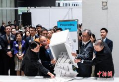 香港特区第八届立法会选举投票顺利举行